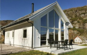 Отель Four-Bedroom Holiday Home in Lyngdal  Люнгдал